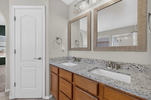 213 Boot Hill Loop SW, Los Lunas, NM 87031