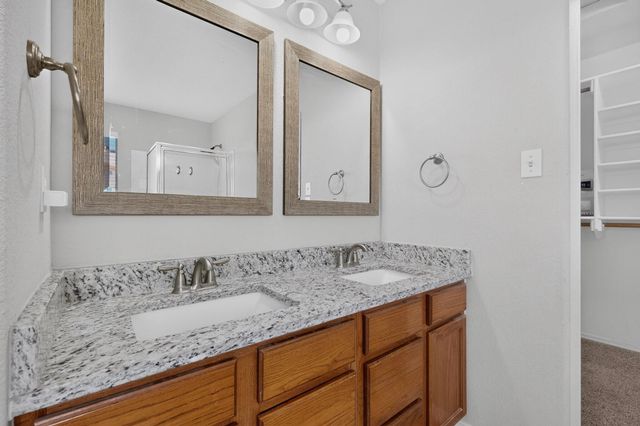 213 Boot Hill Loop SW, Los Lunas, NM 87031