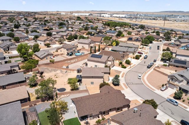 213 Boot Hill Loop SW, Los Lunas, NM 87031