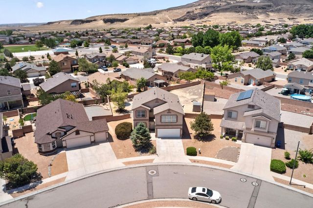 213 Boot Hill Loop SW, Los Lunas, NM 87031