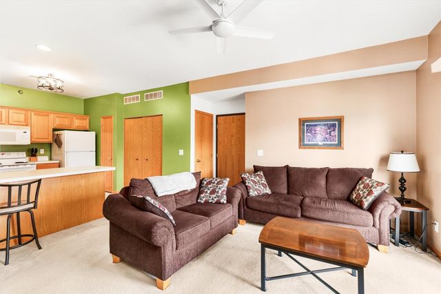 1265 SE 6TH Street 201, Grimes, IA 50111