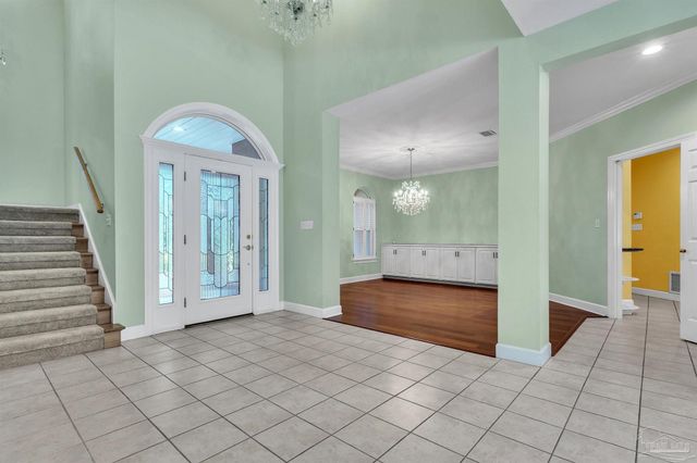 92 Chanteclaire Cir, Gulf Breeze, FL 32561