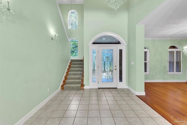 92 Chanteclaire Cir, Gulf Breeze, FL 32561