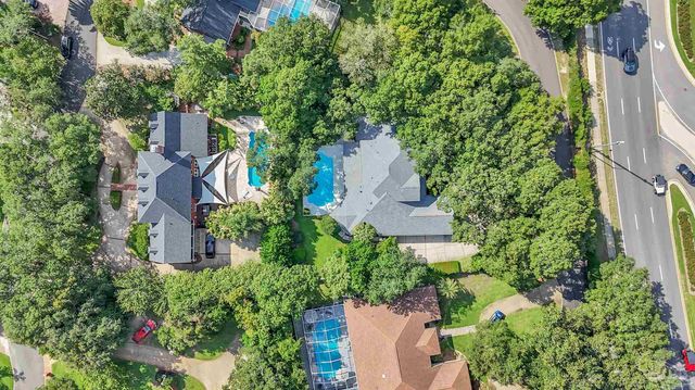 92 Chanteclaire Cir, Gulf Breeze, FL 32561