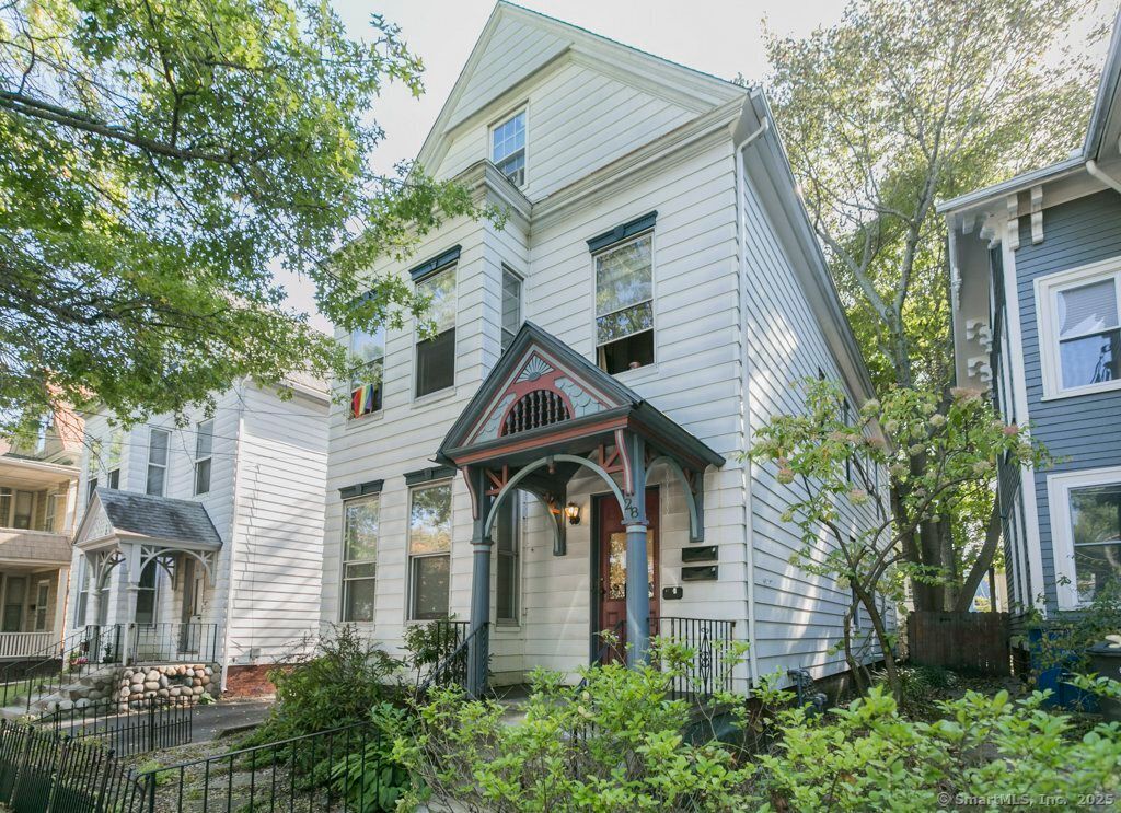28 Edwards Street 1, New Haven, CT 06511