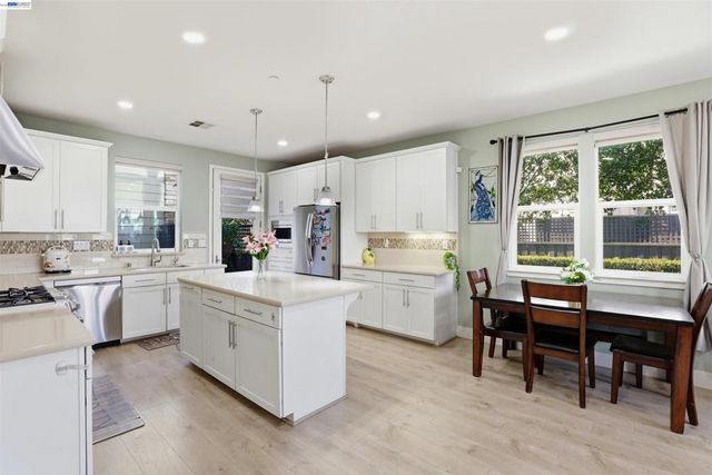 4038 4038 Knightstown St, Dublin, CA 94568