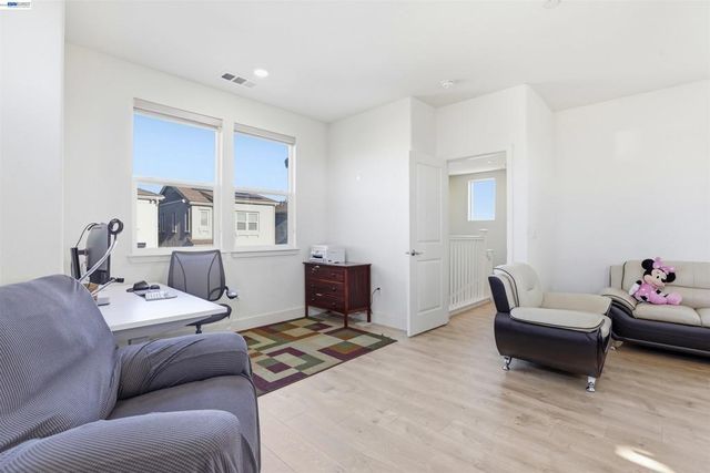 4038 4038 Knightstown St, Dublin, CA 94568