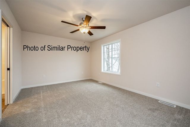 7701 Westfield Drive NE, Cedar Rapids, IA 52402