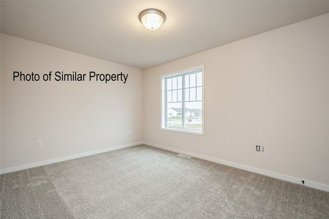 7701 Westfield Drive NE, Cedar Rapids, IA 52402