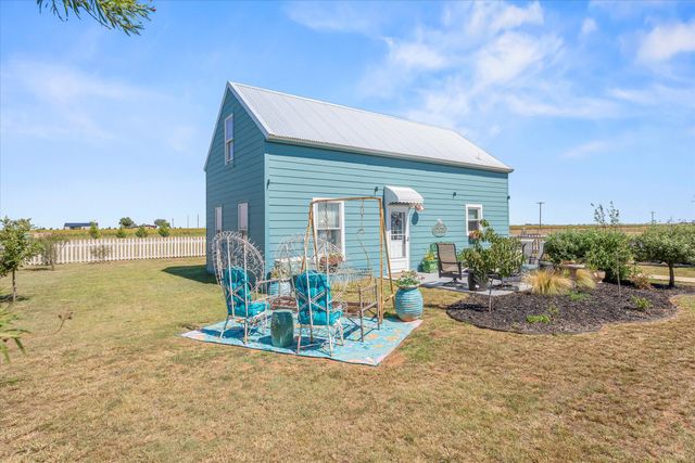 3370 Drill Stem Road, Levelland, TX 79336