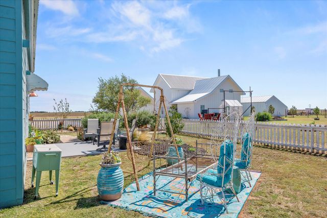 3370 Drill Stem Road, Levelland, TX 79336