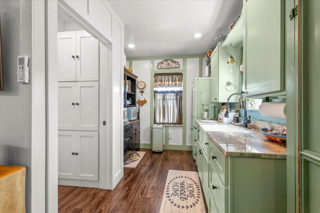 3370 Drill Stem Road, Levelland, TX 79336