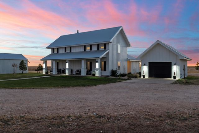 3370 Drill Stem Road, Levelland, TX 79336