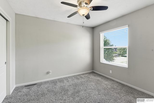 16611 Dora Hamann Parkway, Omaha, NE 68116