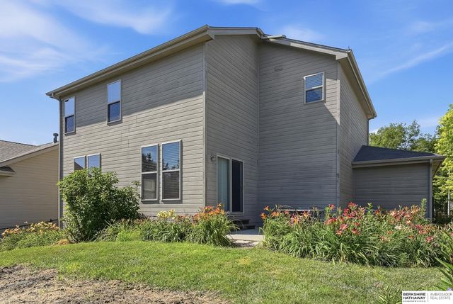 16611 Dora Hamann Parkway, Omaha, NE 68116