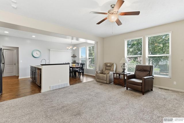 16611 Dora Hamann Parkway, Omaha, NE 68116