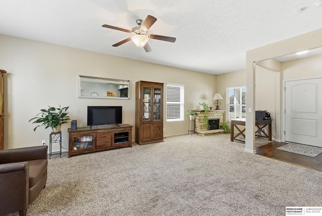 16611 Dora Hamann Parkway, Omaha, NE 68116
