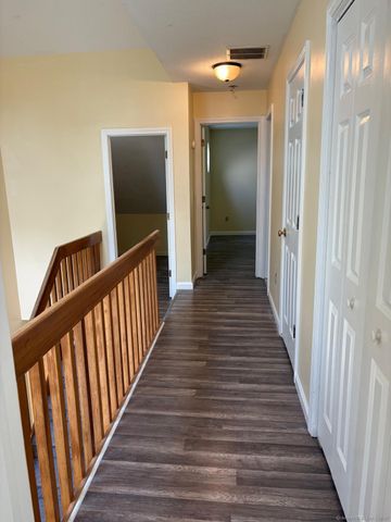 16 Maple Street 16, Vernon, CT 06066