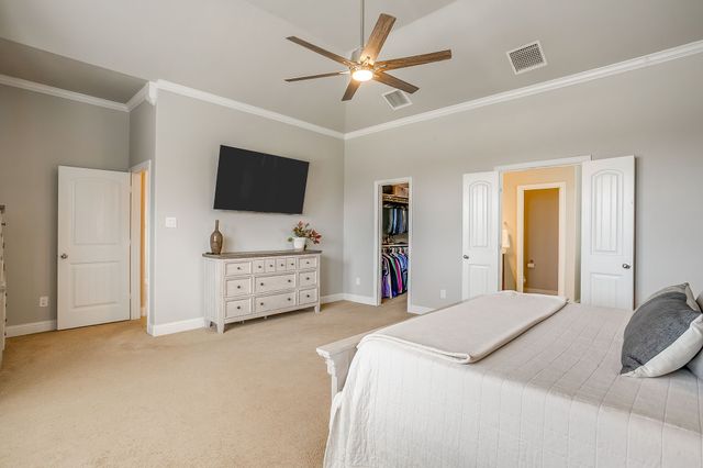 100 Sendero Oak Drive, Crowley, TX 76036