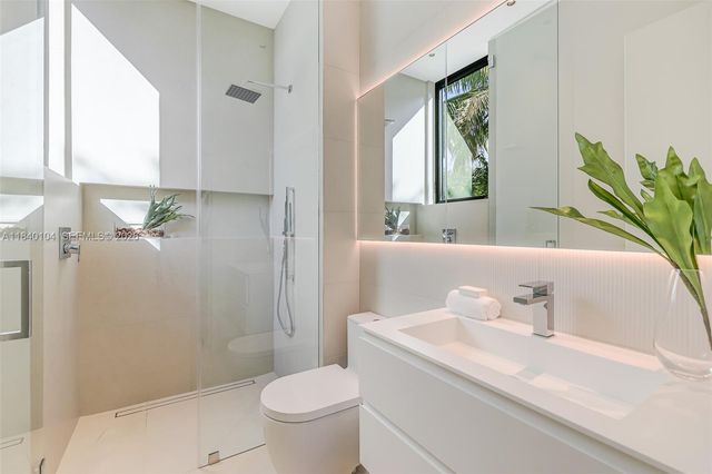 3860 Little Avenue, Miami, FL 33133