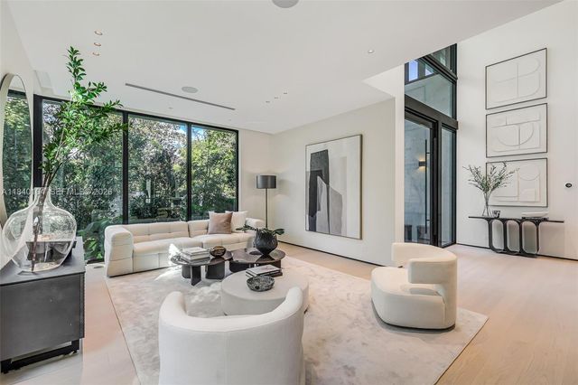 3860 Little Avenue, Miami, FL 33133