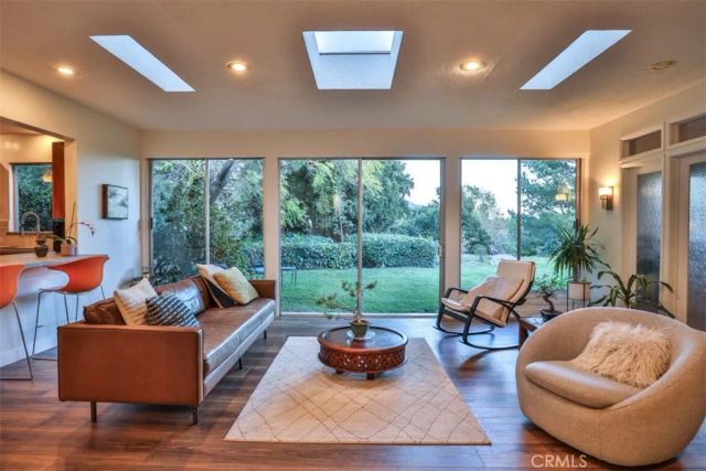 701 Kilbourne Drive, Upland, CA 91784