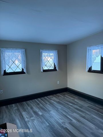 340 Suburban Drive, Toms River, NJ 08753