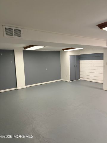 340 Suburban Drive, Toms River, NJ 08753