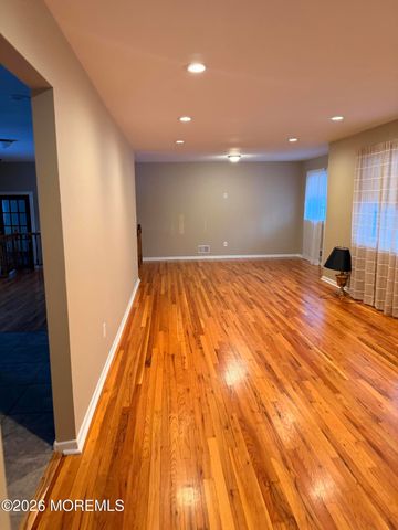 340 Suburban Drive, Toms River, NJ 08753