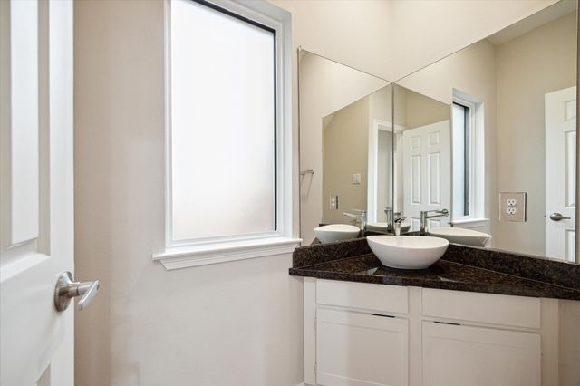 15 Rutgers Place, West University Place, TX 77005