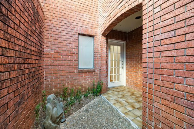 15 Rutgers Place, West University Place, TX 77005