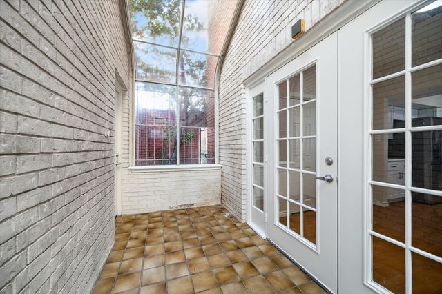 15 Rutgers Place, West University Place, TX 77005