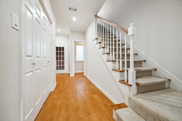 15 Rutgers Place, West University Place, TX 77005