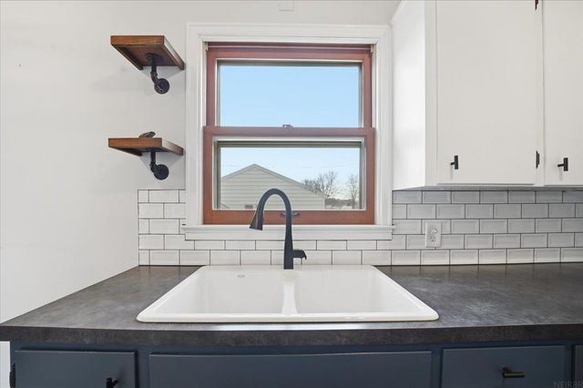 1847 Forest Avenue, Waterloo, IA 50702