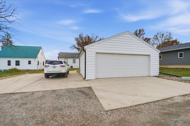 1847 Forest Avenue, Waterloo, IA 50702