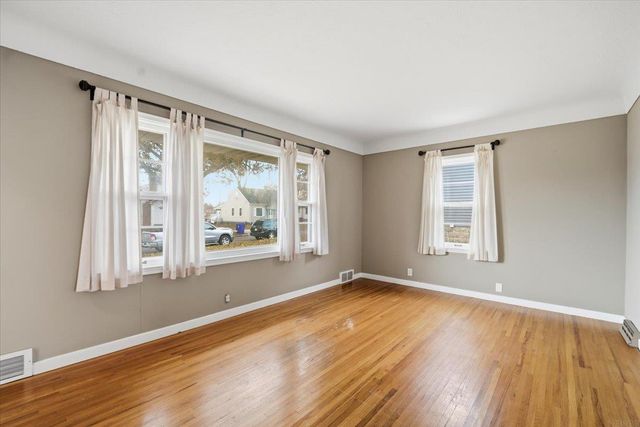 1847 Forest Avenue, Waterloo, IA 50702