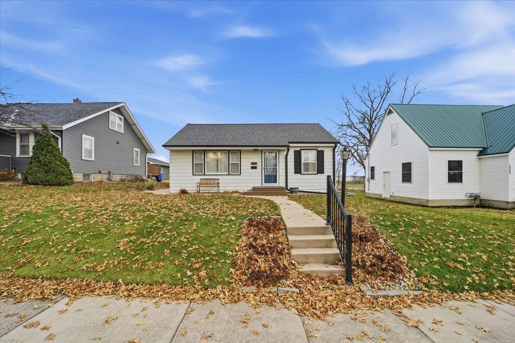 1847 Forest Avenue, Waterloo, IA 50702