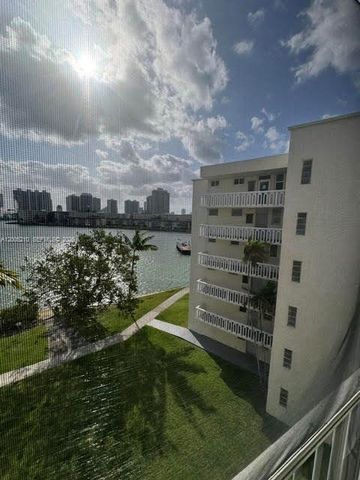 2861 Leonard Drive F514, Aventura, FL 33160