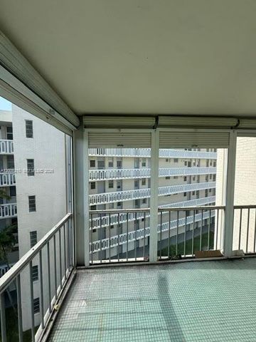 2861 Leonard Drive F514, Aventura, FL 33160