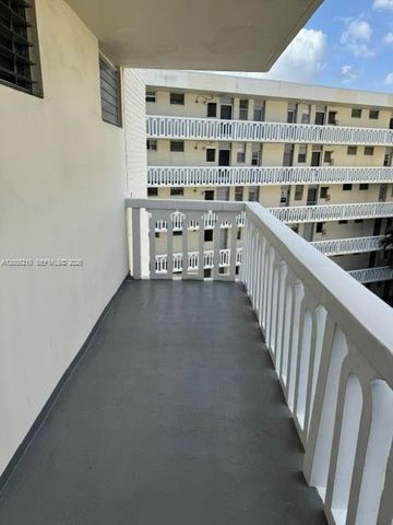 2861 Leonard Drive F514, Aventura, FL 33160