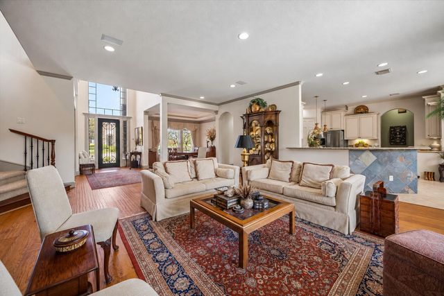 18811 Rosebud Knoll Court, Cypress, TX 77429