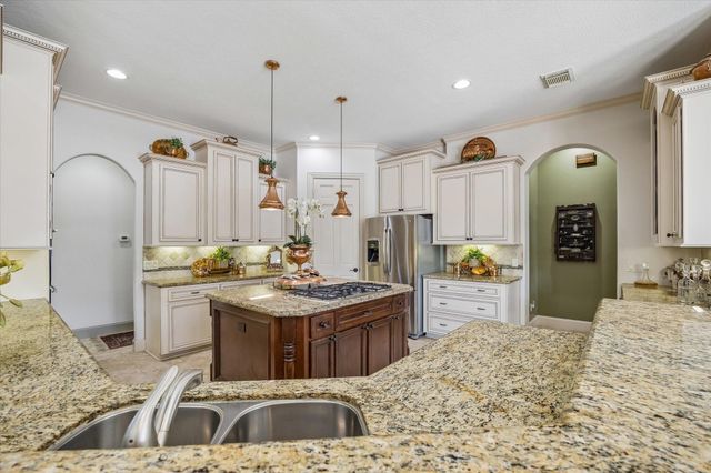 18811 Rosebud Knoll Court, Cypress, TX 77429