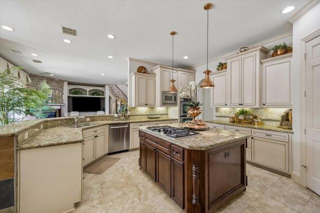 18811 Rosebud Knoll Court, Cypress, TX 77429