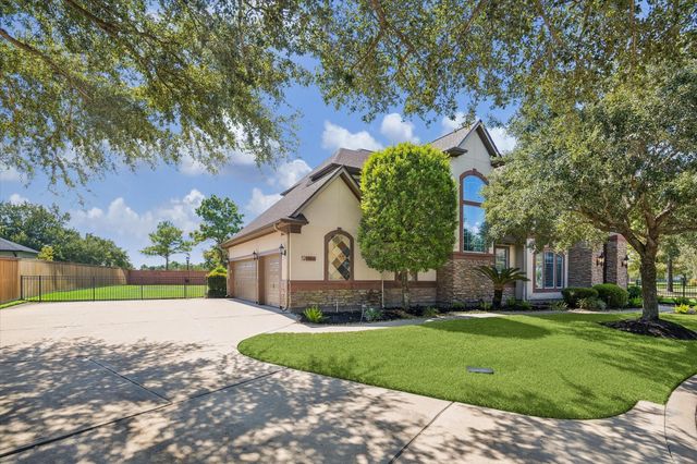 18811 Rosebud Knoll Court, Cypress, TX 77429