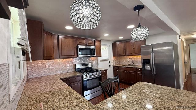 5353 W 4th Avenue, Lakewood, CO 80226