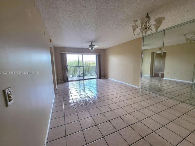 13705 SW 12th St 304B, Pembroke Pines, FL 33027