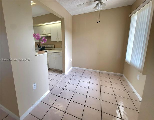 13705 SW 12th St 304B, Pembroke Pines, FL 33027