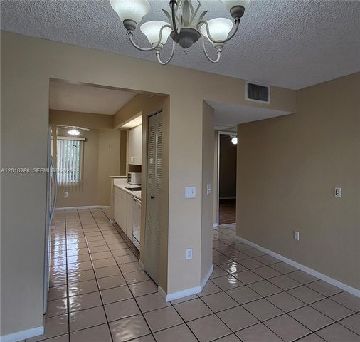 13705 SW 12th St 304B, Pembroke Pines, FL 33027