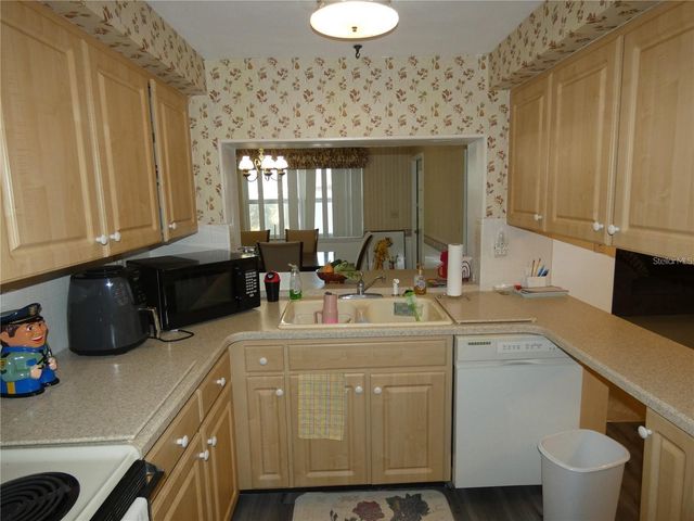 4392 CRAFTSBURY DRIVE, New Port Richey, FL 34652