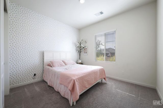 908 Brookline Lane, Bakersfield, CA 93314